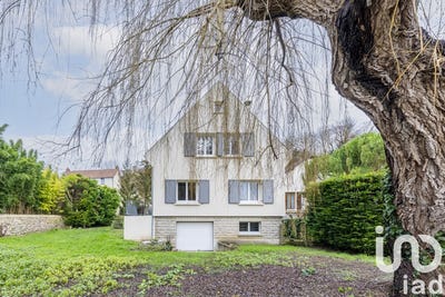 /international/fr/auvers-sur-oise-ile-de-france-310098899251/