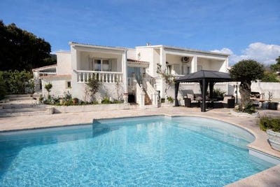 /international/fr/biguglia-corsica-310105897204/