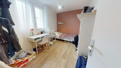 /international/fr/rue-anatole-france-vaulx-en-velin-rhone-310104299806/