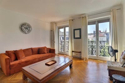 /international/fr/boulevard-de-strasbourg-paris-ile-de-france-310109018203/