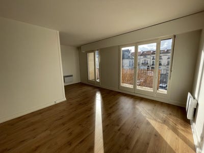 /international/fr/chatou-ile-de-france-310108594918/