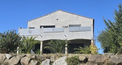 /international/fr/villemoustaussou-languedoc-roussillon-310105831952/