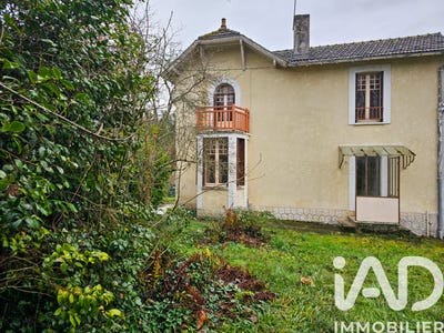 /international/fr/rochechouart-limousin-310104794588/