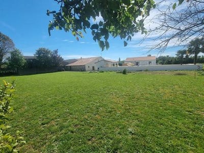 /international/fr/le-gicq-charente-310106598395/