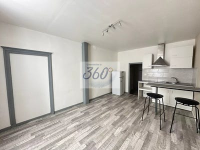 /international/fr/cluny-burgundy-310107647778/