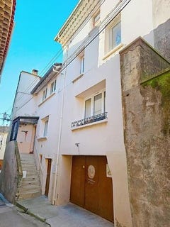 /international/fr/le-poujol-sur-orb-languedoc-roussillon-310106488467/