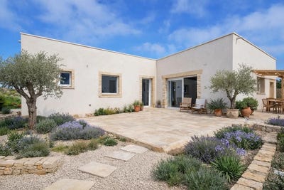 /international/fr/leucate-languedoc-roussillon-310107708784/