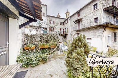 /international/fr/l-escarene-provence-alpes-cote-d-azur-310101487125/
