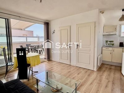 /international/fr/la-rochelle-charente-310108994872/
