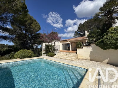 /international/fr/caveirac-languedoc-roussillon-310106993328/