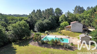 /international/fr/saint-front-sur-lemance-aquitaine-310108642639/