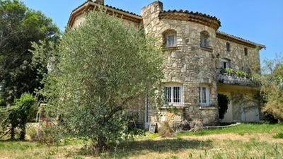 /international/fr/cornillon-languedoc-roussillon-310108650632/