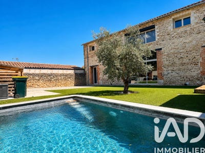 /international/fr/domazan-languedoc-roussillon-310108428560/