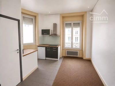 /international/fr/saint-etienne-centre-val-de-loire-310108788493/