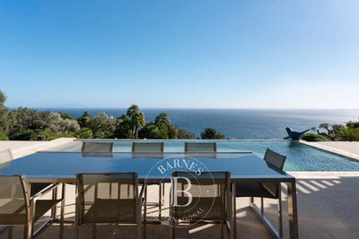 /international/fr/brando-corsica-310106361010/