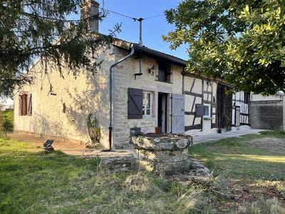 /international/fr/brienne-burgundy-310107293963/