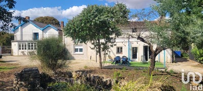 /international/fr/airvault-charente-310102270710/