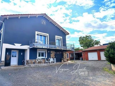 /international/fr/neschers-auvergne-310100523963/