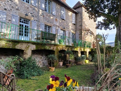 /international/fr/beaulieu-sur-dordogne-limousin-310107644026/