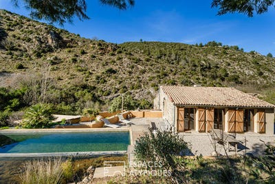 /international/fr/durban-corbieres-languedoc-roussillon-310108262554/