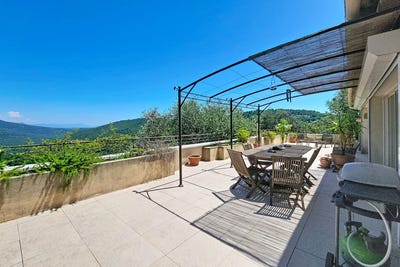 /international/fr/le-bar-sur-loup-provence-alpes-cote-d-azur-310110429328/