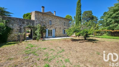 /international/fr/goudargues-languedoc-roussillon-310098795070/?lang=en
