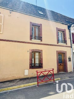 /international/fr/saint-julien-du-sault-burgundy-310100538873/?lang=zh-cn