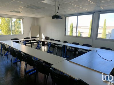 /international/fr/venelles-provence-alpes-cote-d-azur-310098370602/