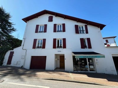 /international/fr/ustaritz-aquitaine-310108088205/