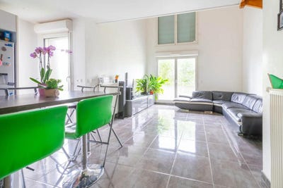 /international/fr/stains-ile-de-france-310107922591/