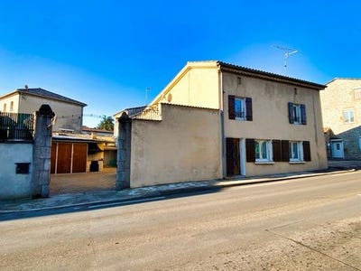 /international/fr/aubenas-rhone-120089944247/