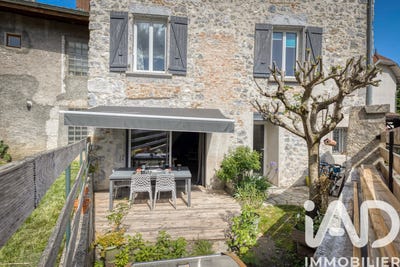 /international/fr/crolles-rhone-310107588059/