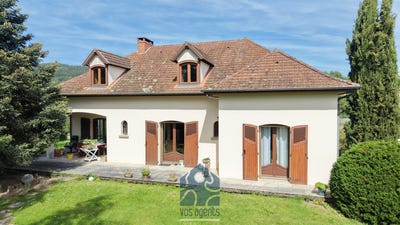 /international/fr/combronde-auvergne-310108601988/