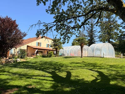 /international/fr/nontron-aquitaine-310108481712/