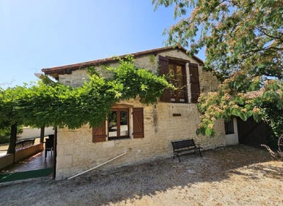 /international/fr/champagne-mouton-charente-310101079391/