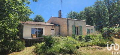 /international/fr/voeuil-et-giget-charente-310099948124/