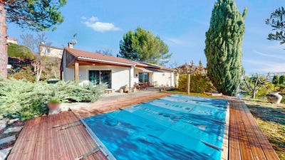 /international/fr/limoux-languedoc-roussillon-310108591982/