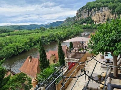/international/fr/la-roque-gageac-aquitaine-120094745966/