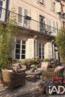 /international/fr/saint-gengoux-le-national-burgundy-310105264088/