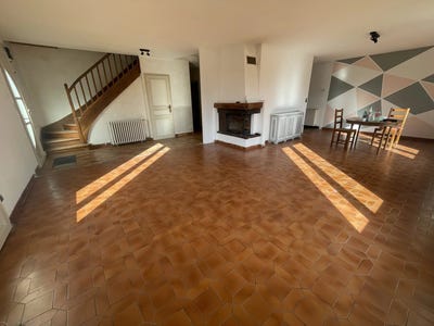 /international/fr/loudun-charente-310105236172/