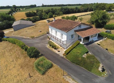 /international/fr/villefagnan-charente-310108939767/?lang=it