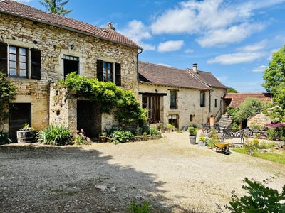 /international/fr/martiel-midi-pyrenees-310100649932/