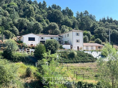/international/fr/saint-fortunat-sur-eyrieux-rhone-310106823922/