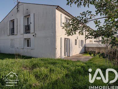 /international/fr/surgeres-charente-310106065451/