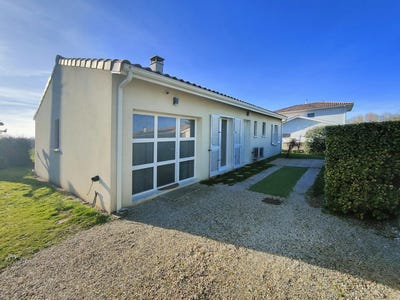 /international/fr/castres-gironde-aquitaine-310106115719/
