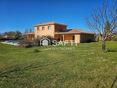 /international/fr/lavaur-midi-pyrenees-310106548274/