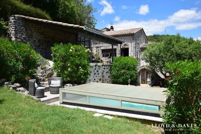 /international/fr/chomerac-rhone-310109127896/