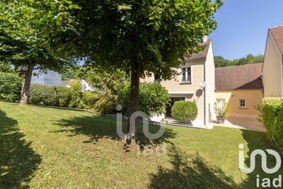 /international/fr/jouy-le-moutier-ile-de-france-310100294784/