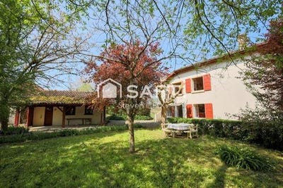 /international/fr/sauveterre-de-bearn-aquitaine-310098770935/