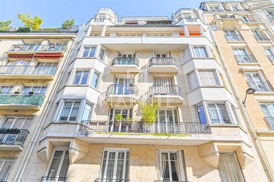 /international/fr/paris-16th-paris-310108704370/